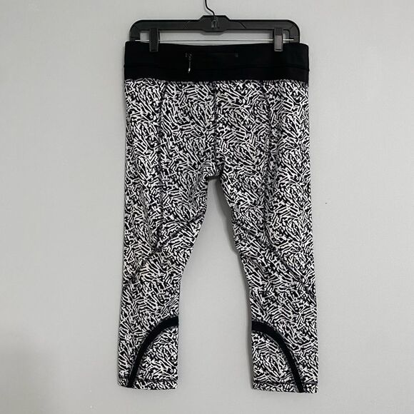Lululemon Train Times Crop Leggings Women Size 10 - Picture 5 of 9